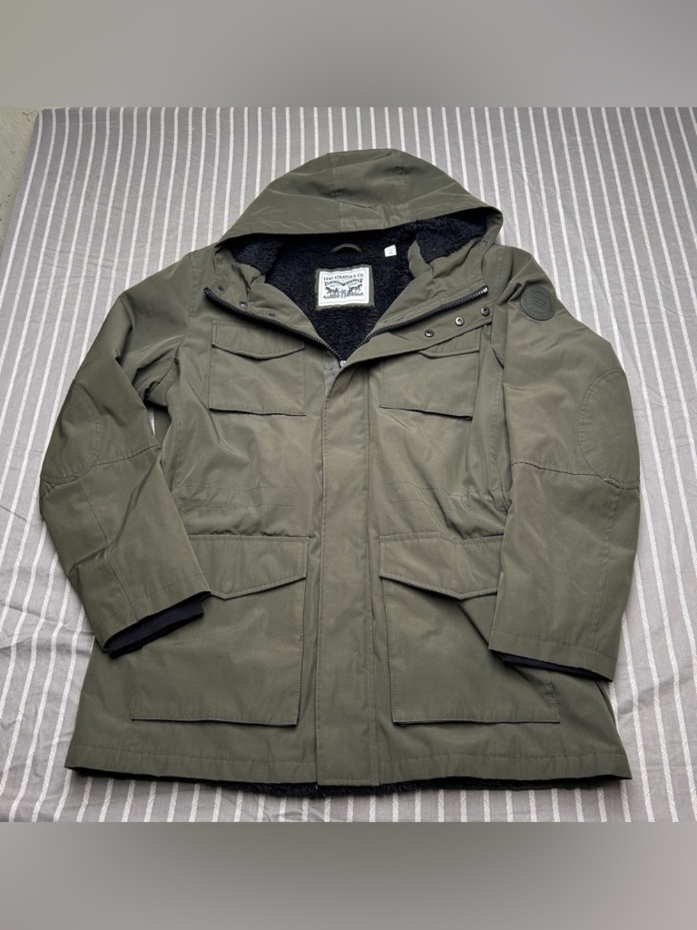 Levi's Artic Four Pocket Quilted Parka Olive Green Fleece Lined Mens Size XL